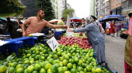 Kışlık meyve ve sebzeler tezgahlarda