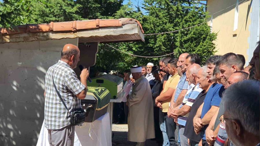 Kızılırmak 3 kişiye mezar oldu