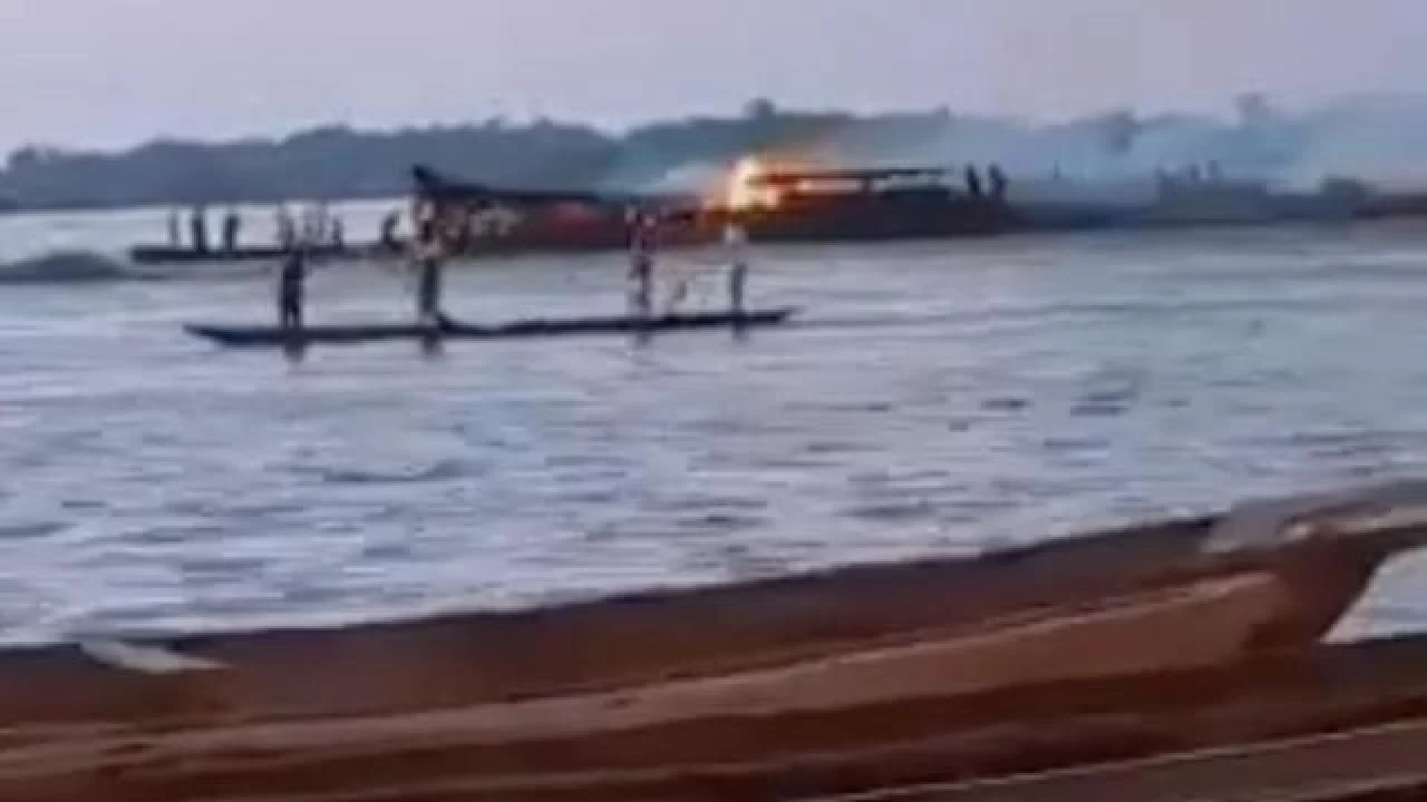 Kongo’da tekne alev aldı: En az 148 ölü, 100 kayıp