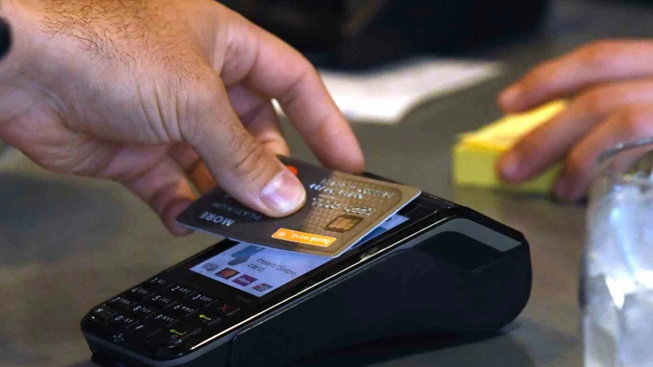 Kredi kartı azami faiz oranları yıl sonuna kadar sabit kalacak