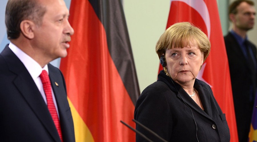 Kritik görüşme öncesi Merkel'den..!