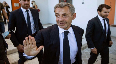 Mahkeme eski Fransa Cumhurbaşkanı suçlu buldu