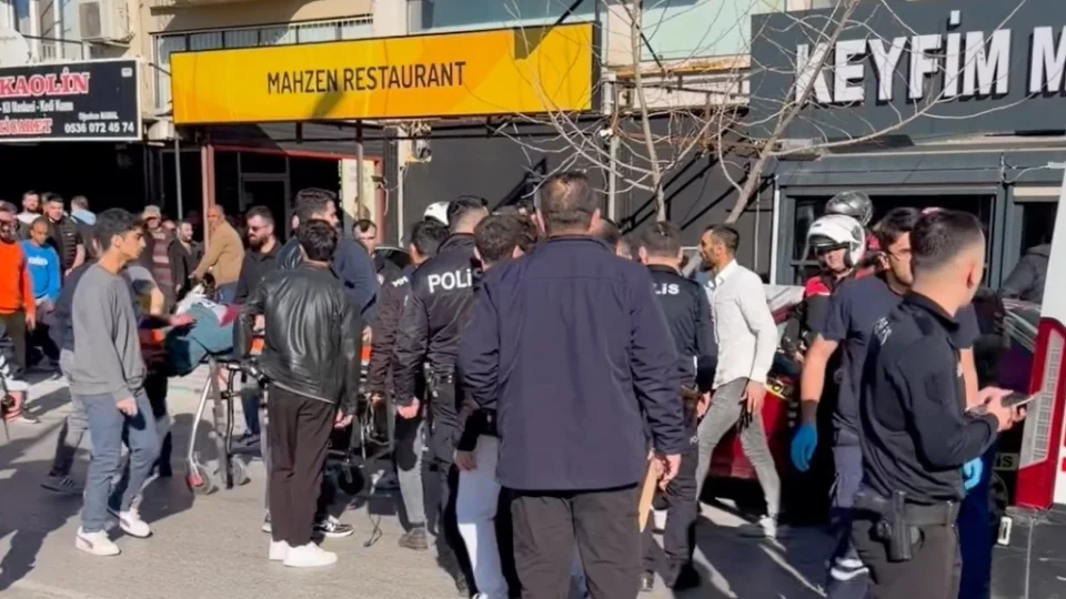 Manisa'da 2 ki�inin �ld��� b��akl� kavgada 3 ki�i tutukland�