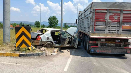 Manisa'da feci kaza: 2 ölü, 2 yaralı