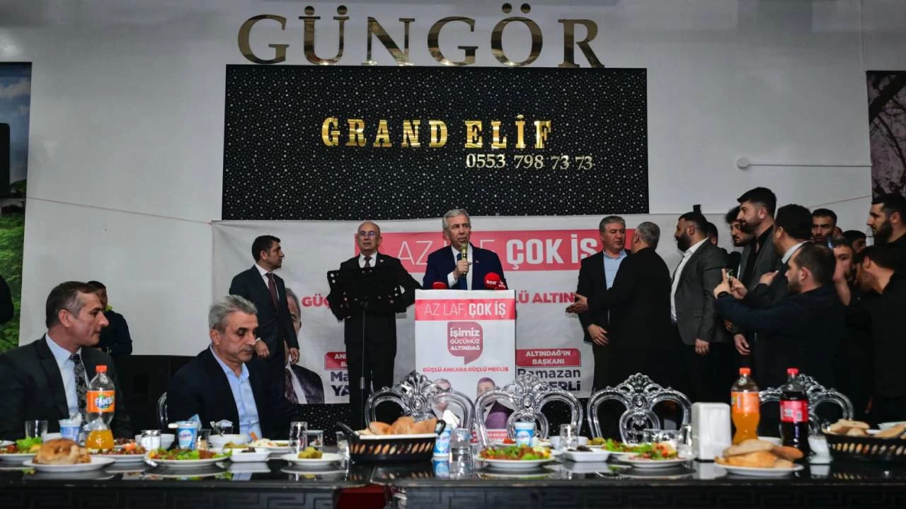 Mansur Yava� pazarc� esnaf�yla bulu�tu: Betona de�il insana yat�r�m yapt�k