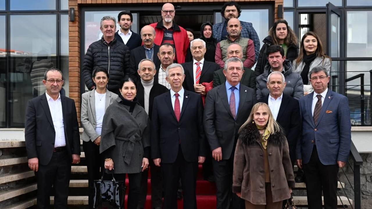 Mansur Yavaş sanayicilerle buluştu: Rozetimizi çıkardık, kimseyi ayırmadık