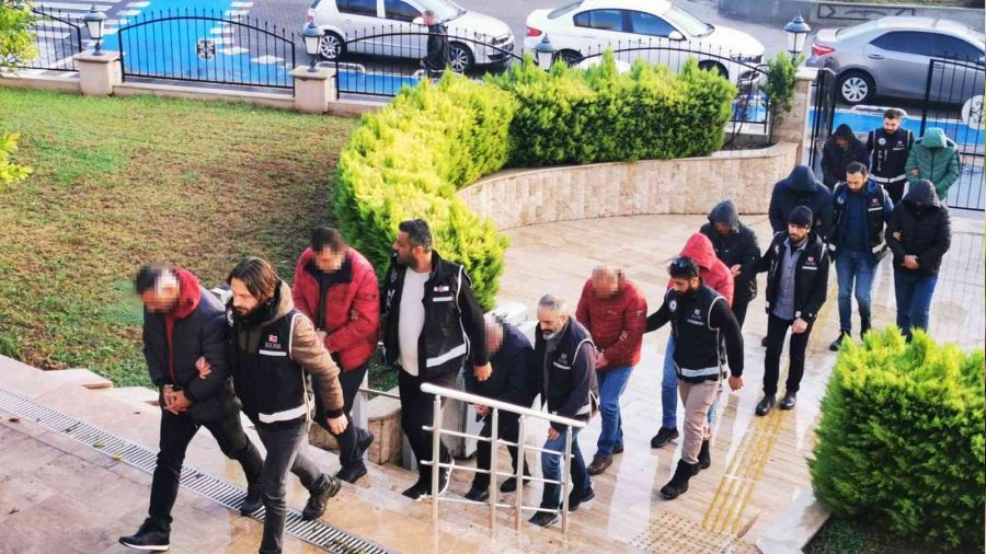 Marmaris Gümrük Müdürlüğü'nde rüşvet operasyonu