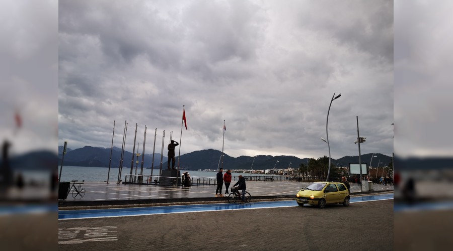 Marmaris g�ne depremle uyand�