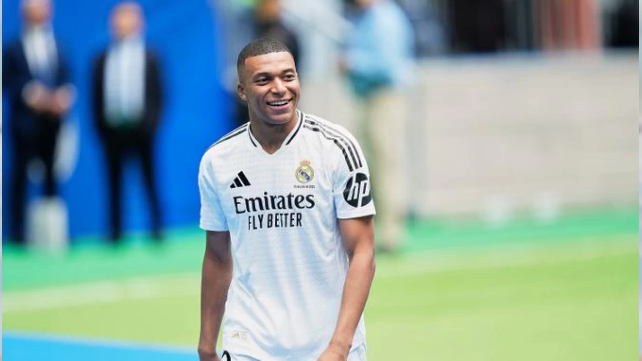Mbappe'den milyonluk yat�r�m