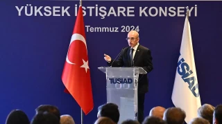 Mehmet imek TSAD toplantsnda konutu