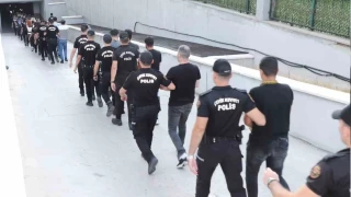 Mersin'de yasa dışı bahis çetesi çökertildi: 18 tutuklama