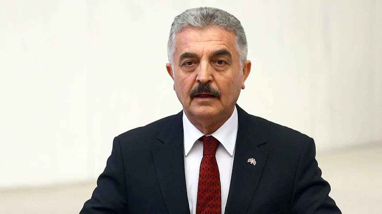 MHP'den CHP'ye bozkurt işareti tepkisi
