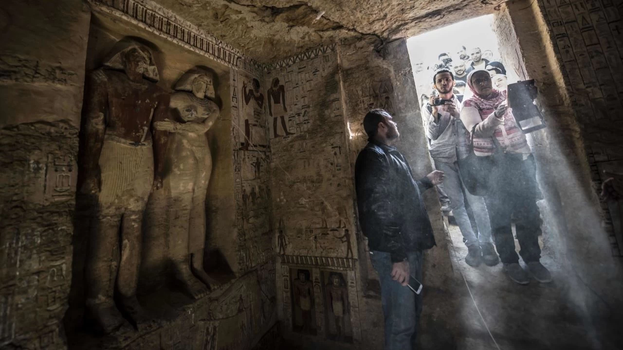 M�s�r'da 3 bin 500 y�ldan daha eski kraliyet mezar� bulundu