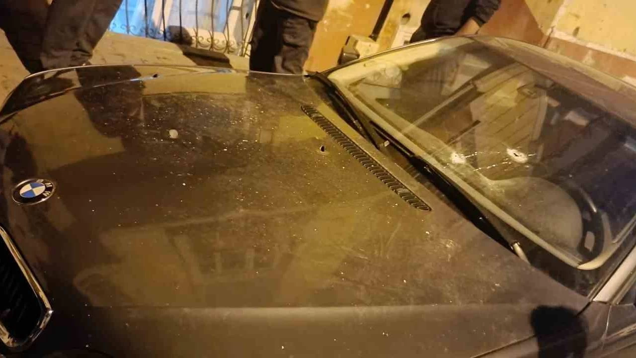 Motorla sokağa girip rastgele evlere ve arabalara ateş açtılar