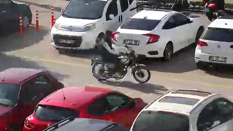 Motosiklet �alan zanl� ile g�zc�l�k yapan k�z arkada�� tutukland�