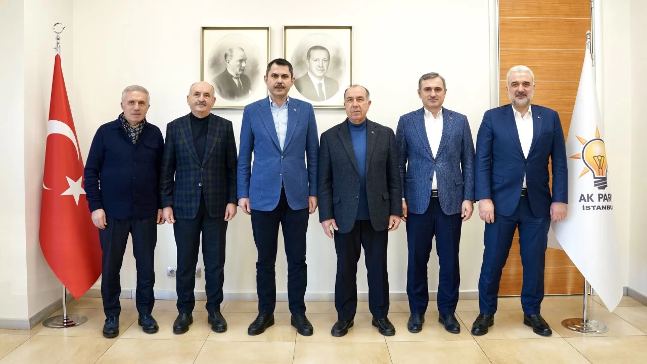 Murat Kurum, eski AK Parti İstanbul il başkanlarıyla buluştu
