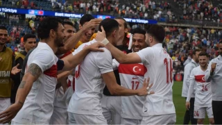 Mustafa Eskihella: "Bu formay giymek tarif edilemez bir duygu"