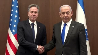 Netanyahu, ateşkes müzakerelerini görüşmek için İsrail'e gelen Blinken ile bir araya geldi