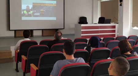 Okul ncesi retmenlere trafik eitimi
