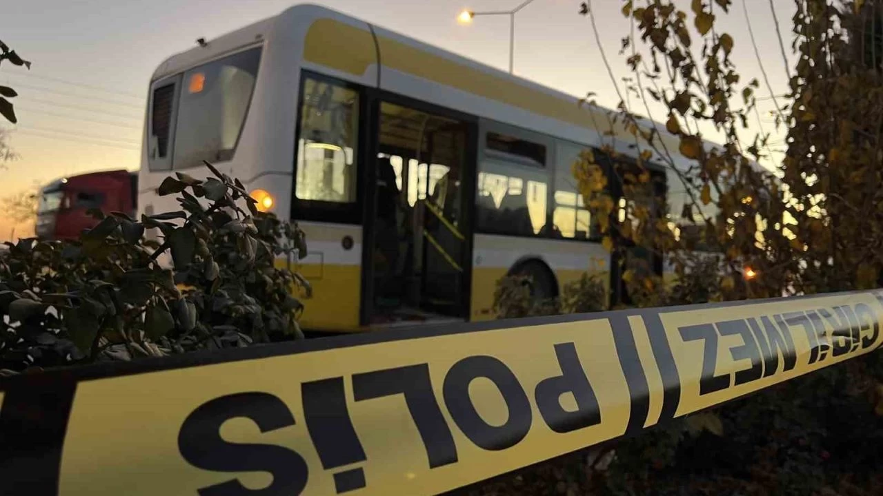 Otobüste bıçaklanan genç hayatını kaybetti