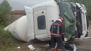 Otoyolda LPG yüklü tanker ile tır çarpıştı