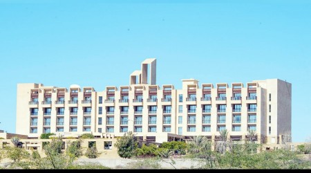 Pakistan'da otele terörist saldırı