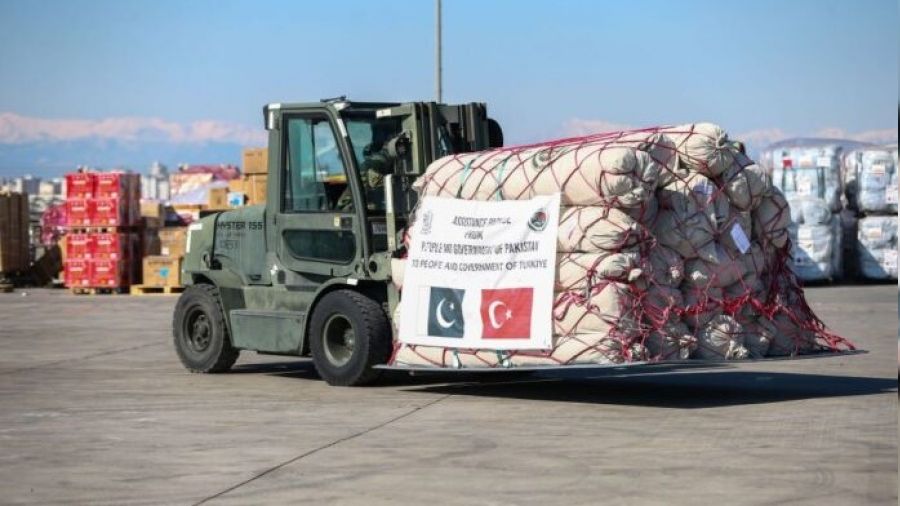 Pakistan'dan T�rkiye'ye 100 ton a��rl���nda k��l�k �ad�r geldi