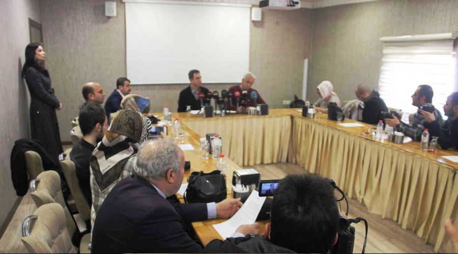 Patron pes etti... İşçileri işlerine iade edildi