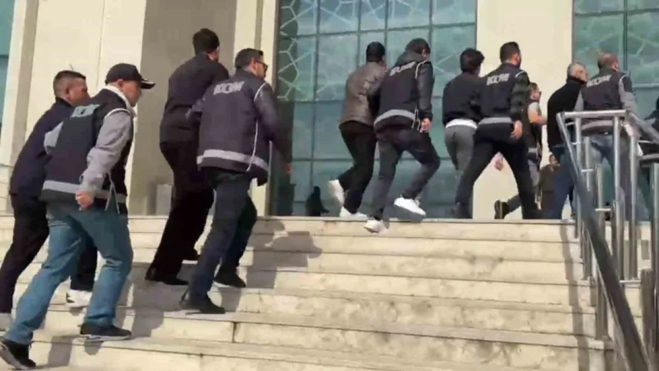 Pavyon soruşturmasında milyonluk rüşvet operasyonu