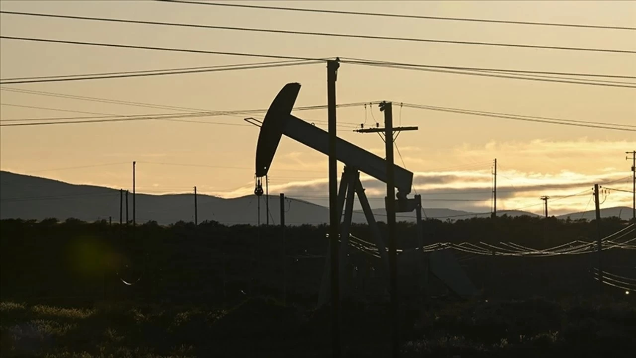 Petrol fiyatları düşüş eğilimini sürdürüyor