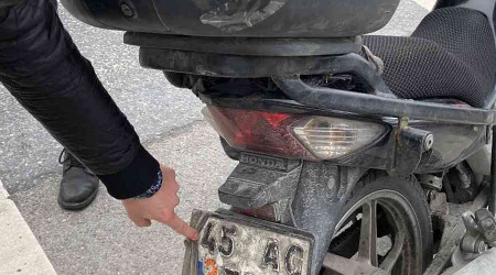 Plakalarını gizleyen 4 motosikletliye 3 bin TL ceza