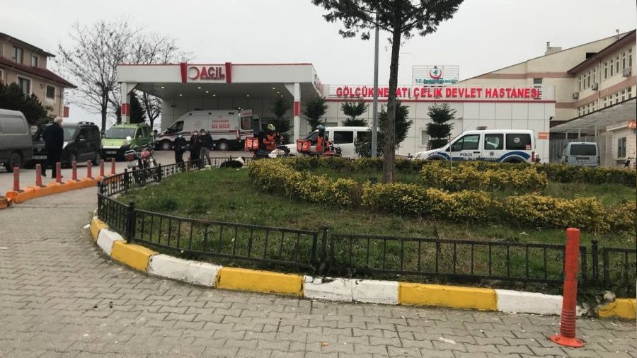 Pompal� t�fekle kendini vurdu