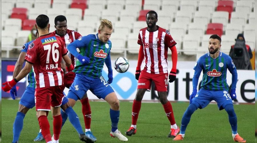 Rizespor gelecek için umutlandı