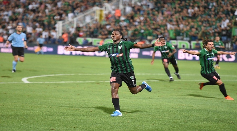 Rodallega 1 y�l daha Denizlispor'da