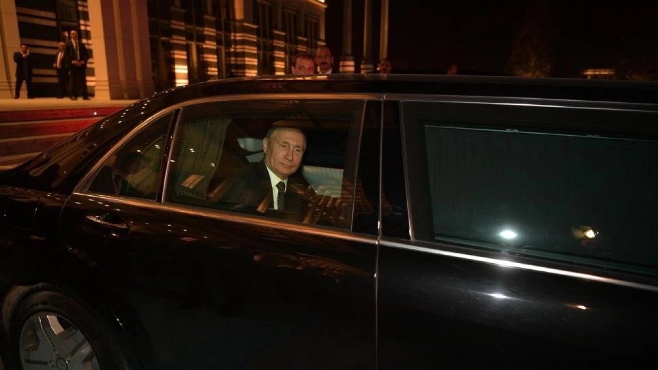 Rusya Devlet Ba�kan� Putin'e ait limuzinde patlama