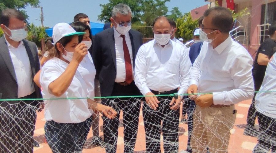 Samandağ'da balıkçı kadınlara ağ örme kursu