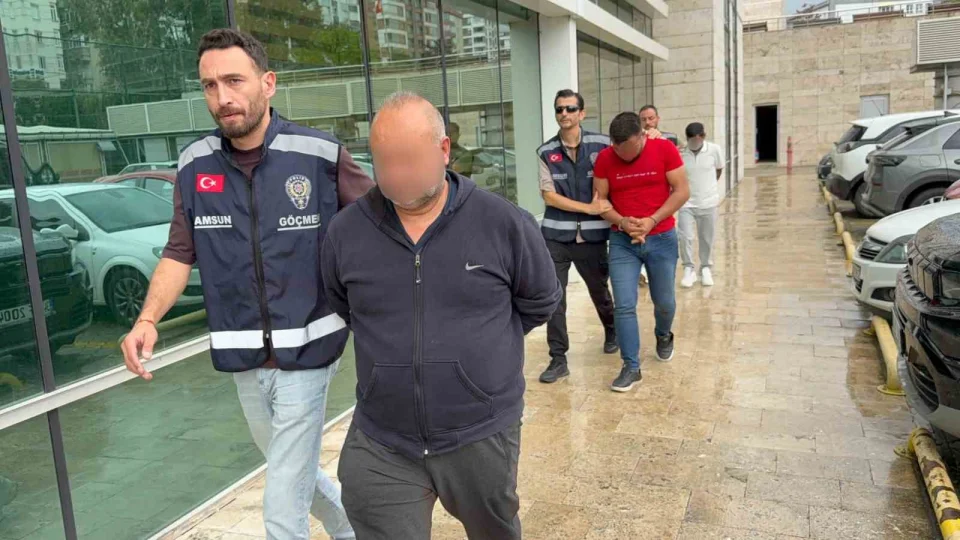 Samsun'da 12 Afgan yakaland�