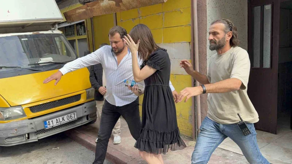 Samsun'da Amerikal� 22 ya��ndaki kad�n intihara kalk��t�