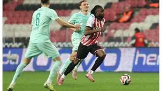 Samsunspor, sahasında Kayserispor'u yendi