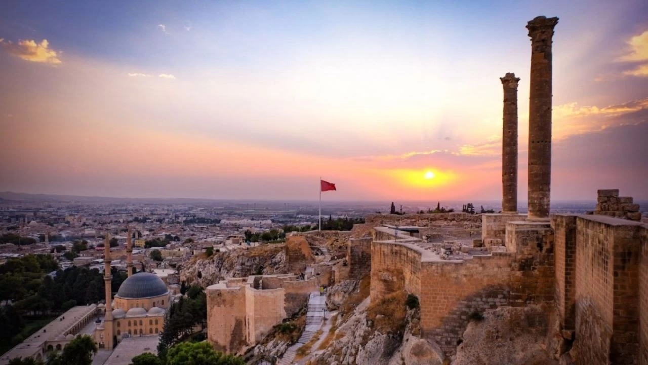 Şanlıurfa Kalesi ve Nemrut'un gizemli tahtı