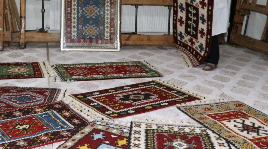 �anl�urfa'da a��lan kurslarla kad�nlar meslek ediniyor