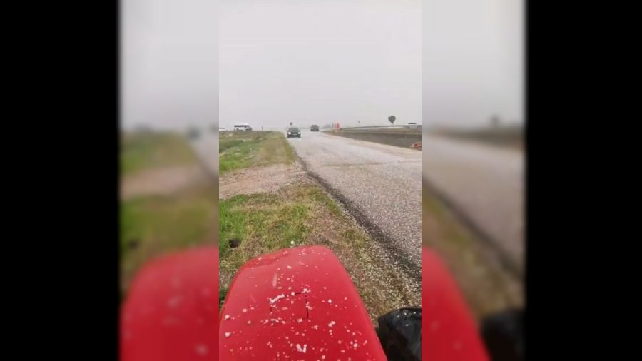 Şanlıurfa'da dolu yağışı etkili oldu