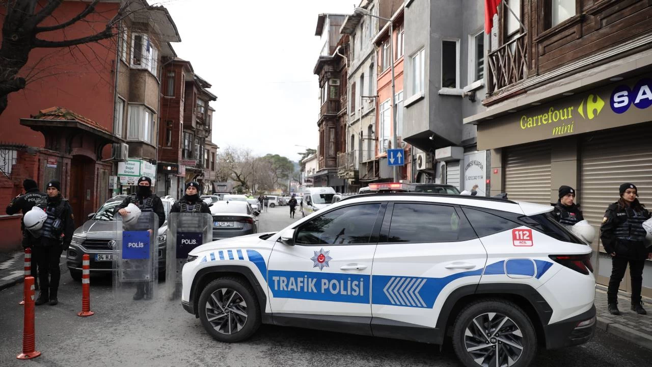 Saryer'de Santa Maria Kilisesi'ndeki silahl saldrya ilikin yayn yasa getirildi