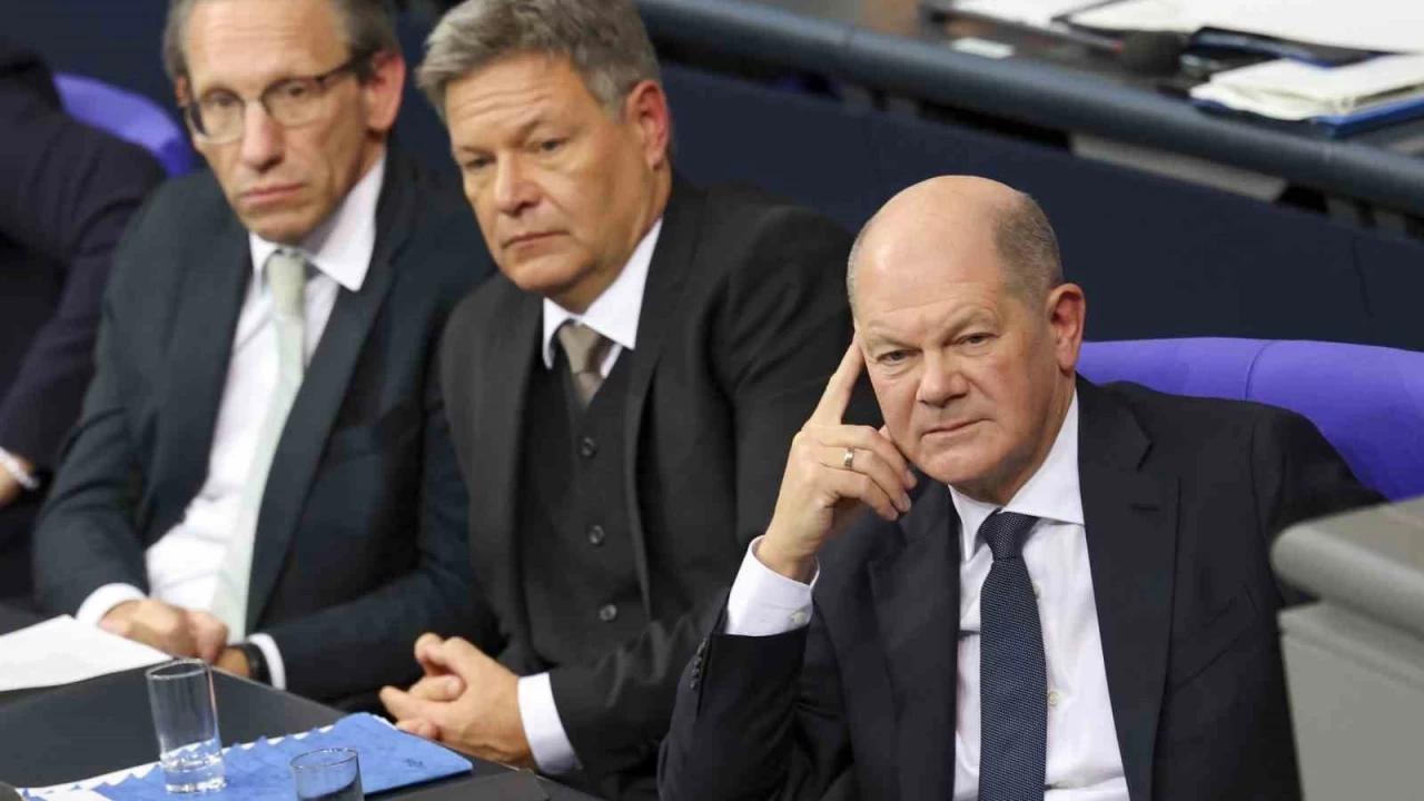 Scholz güvenoyu alamadı, Almanya'da erken seçime gidiyor
