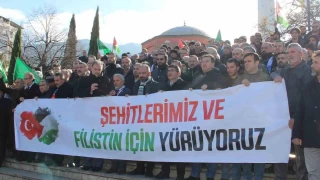 Şehitler için Manisa'da gıyabi cenaze namazı kılındı