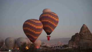 Sıcak hava balonları Türk Bayrakları ile havalandı