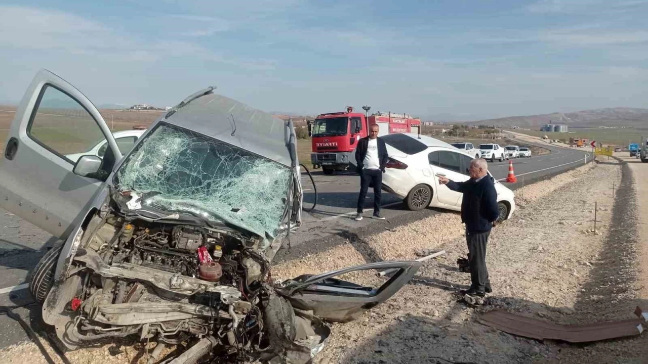 Siirt'te zincirleme kaza: 1 ölü, 3 yaralı