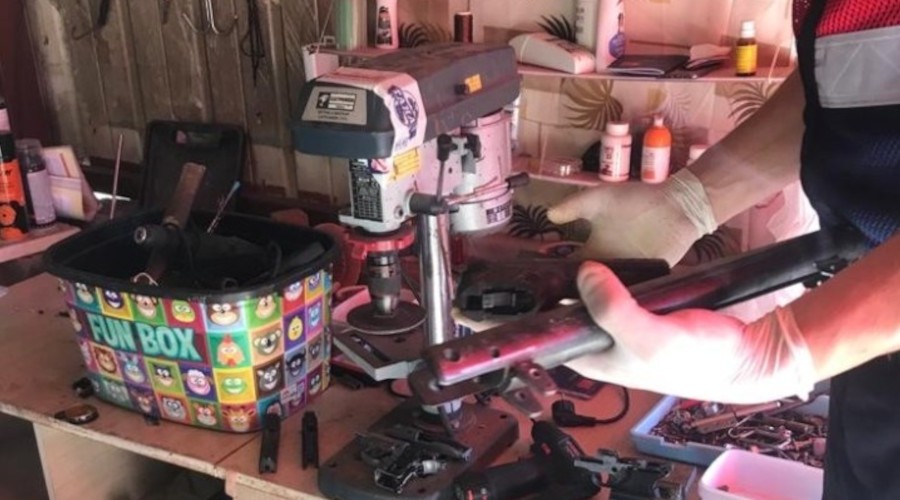 Silah imalathanesine bask�n