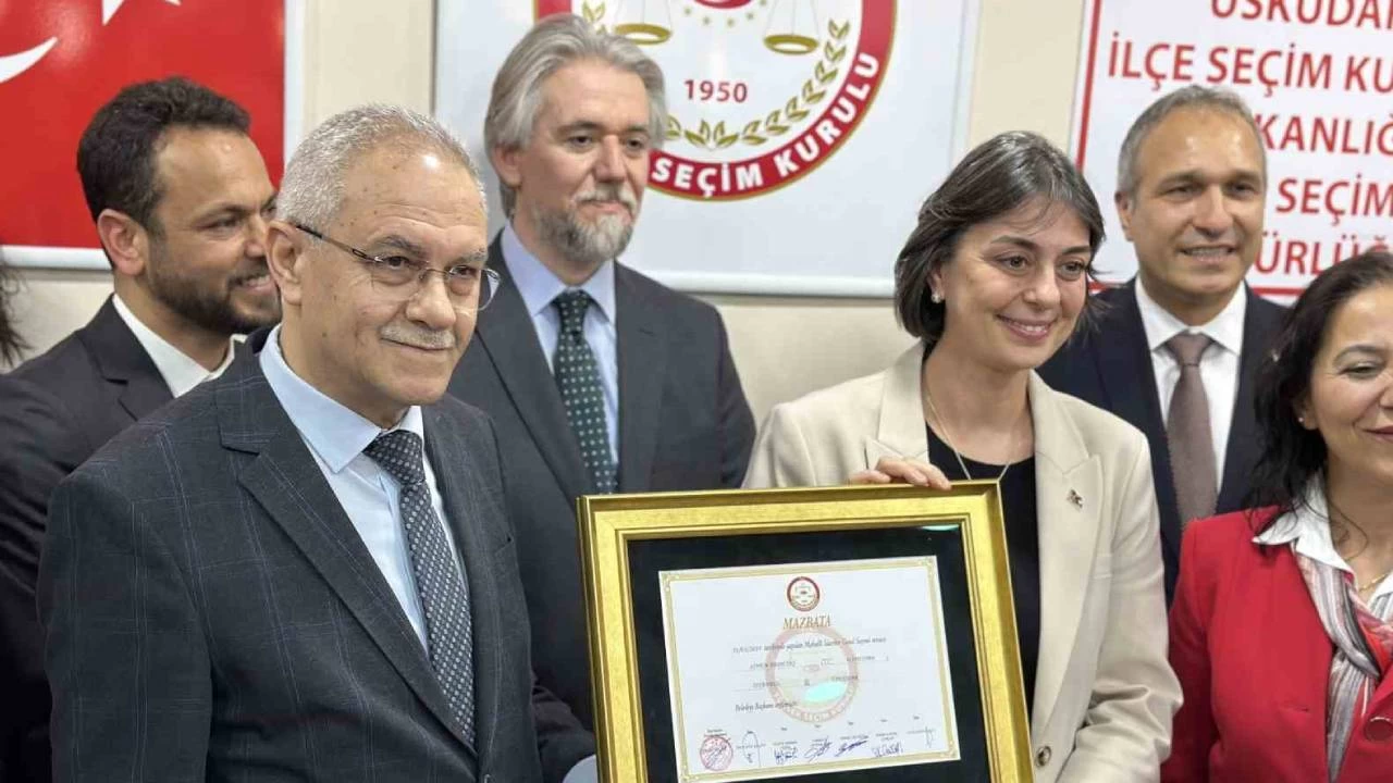 Sinem Dedetaş mazbatasını aldı: Çok çalışacağız
