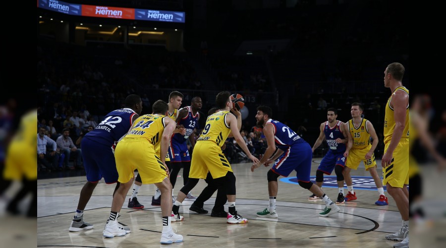 Sırada Alba Berlin galibiyeti var